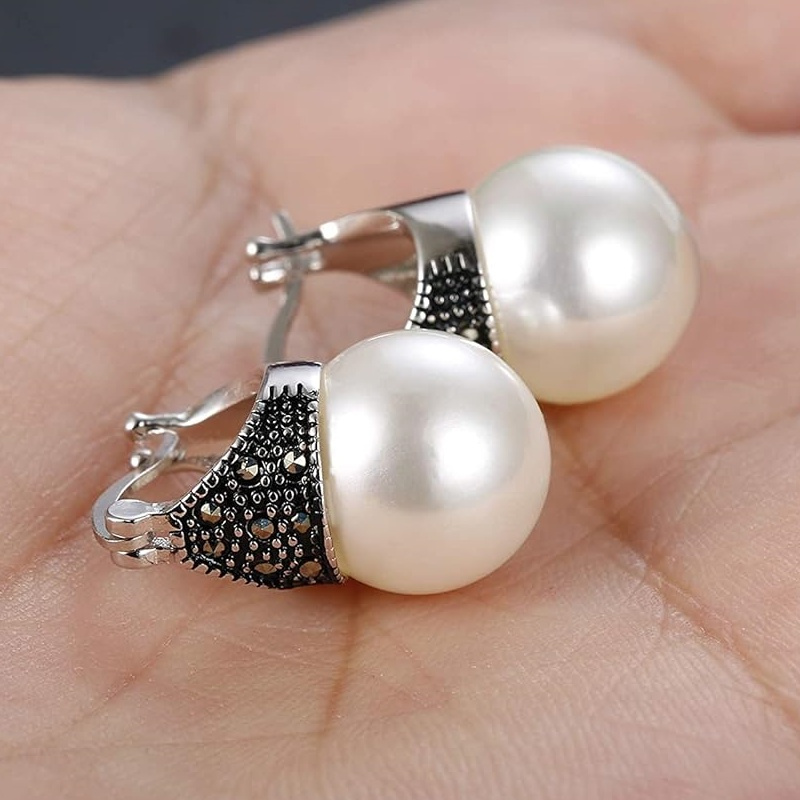 Women's Crown-Shaped Synthetic Zirconia Hoop Earrings